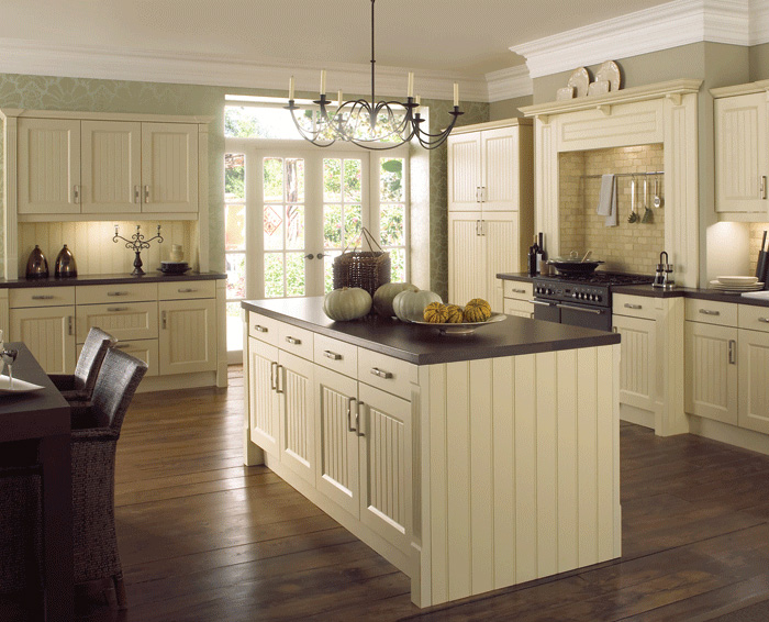 Traditional Chippendale Kitchens in Ayrshire :: Kitchen Fitting in Ayr ...
